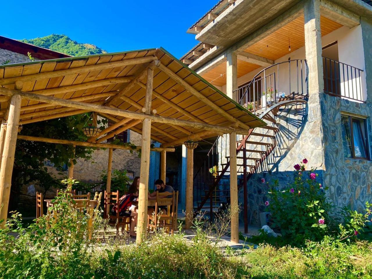 Guesthouse Venera Mestia Buitenkant foto