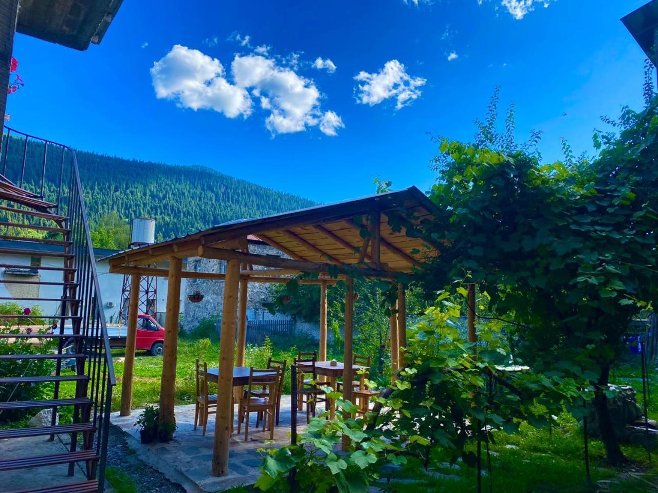 Guesthouse Venera Mestia Buitenkant foto