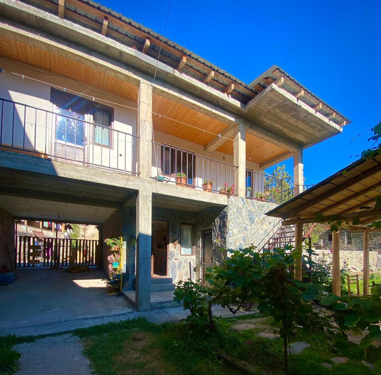 Guesthouse Venera Mestia Buitenkant foto